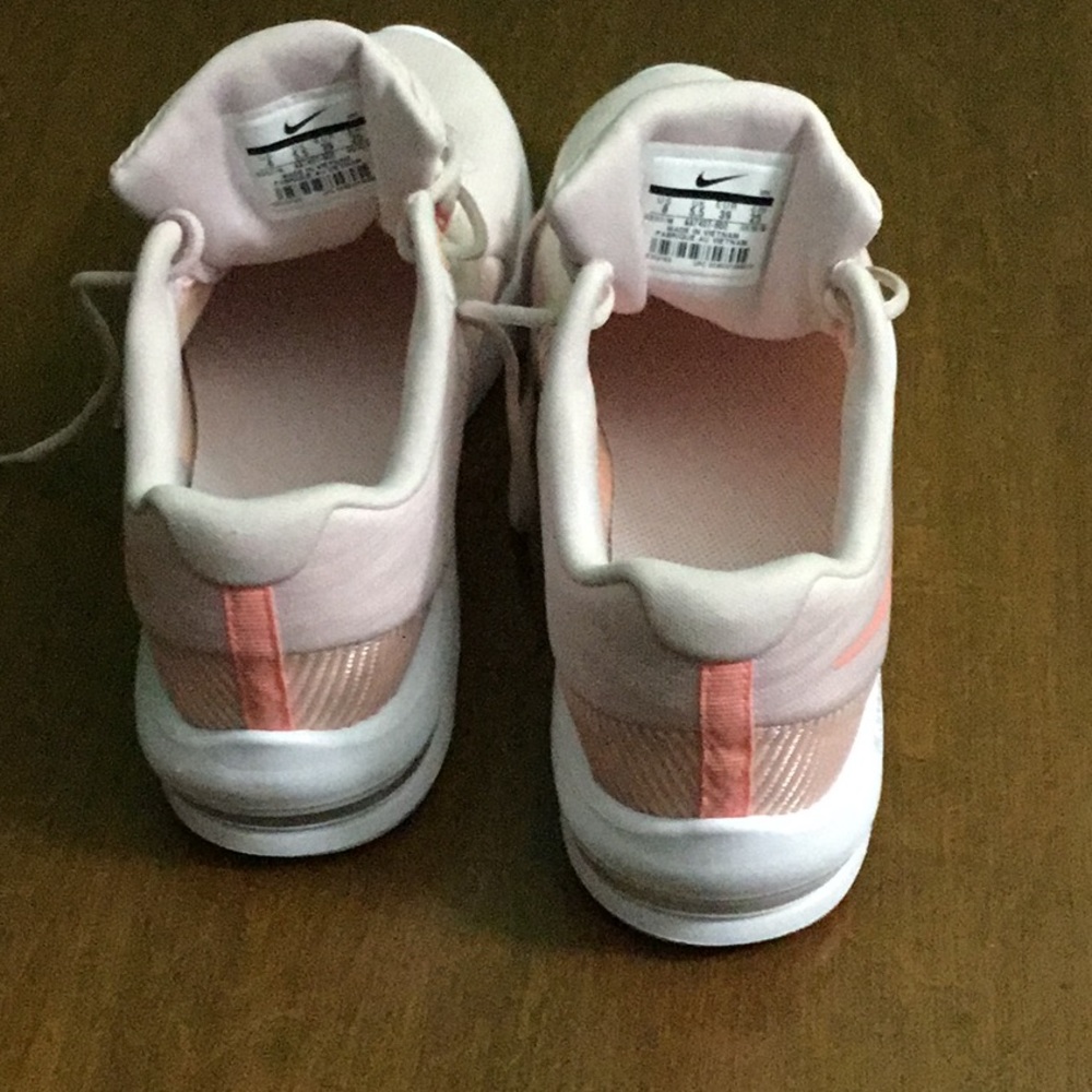 Nike Air Max - Picture 4 of 5